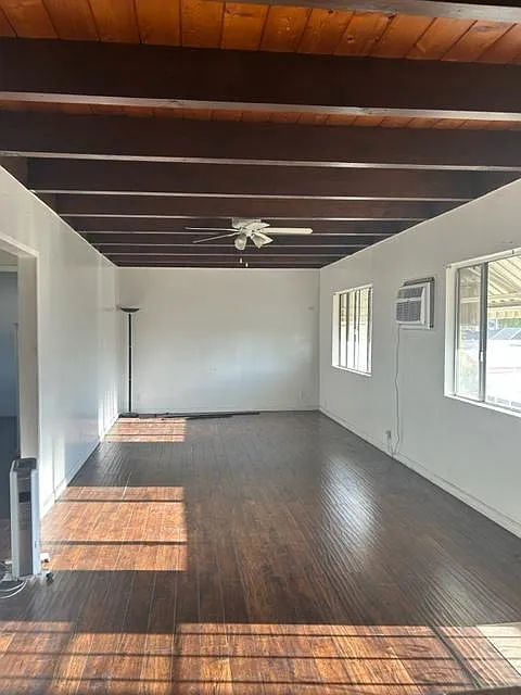 3 bed, $3,600 — Photo 2
