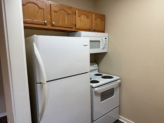 5th image of 4 Derby St