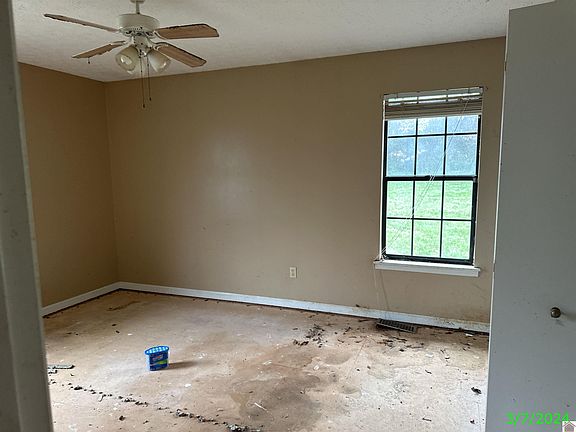 5th image of 920 Mimosa Ln