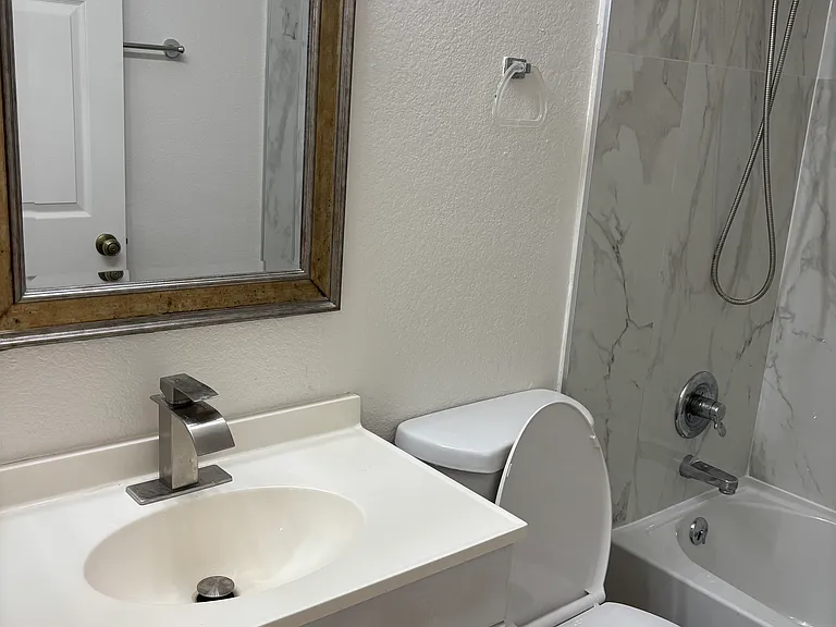 1658 W 207th St #3 — Photo 5