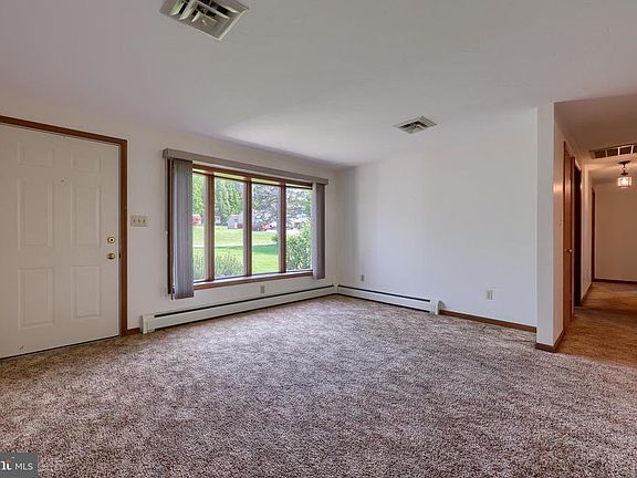 5th image of 419 Dartha Dr