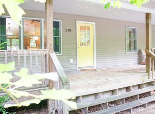 515 5th St, Pentwater, MI 49449