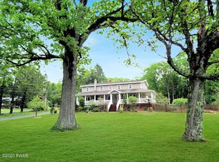 466 Rowland Rd, Greeley, PA 18425