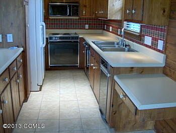 4th image of 148 Harris St