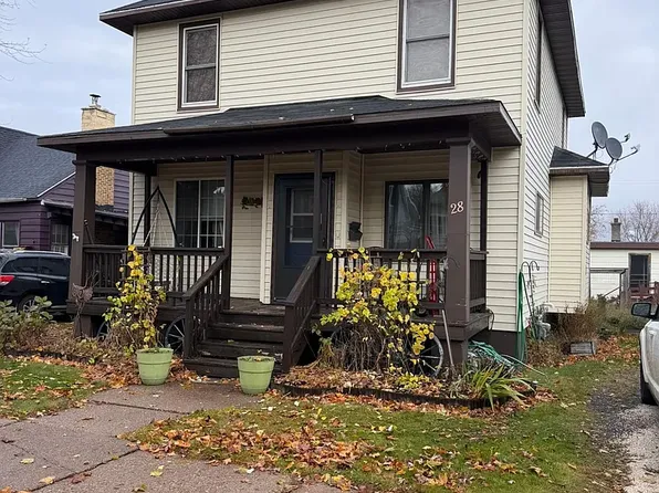28 N 7th Ave, Iron River, MI 49935