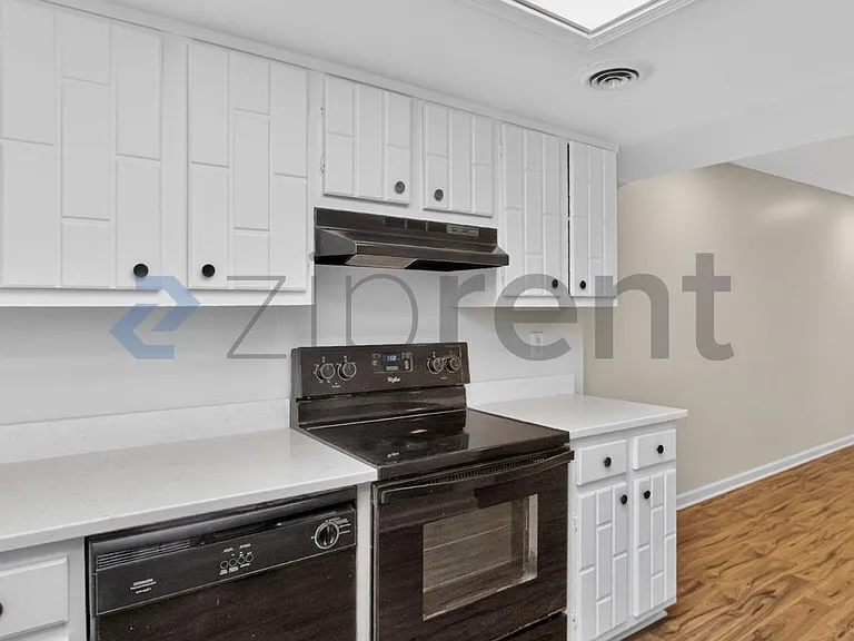 21 Vaughns Gap Rd #14 — Photo 15