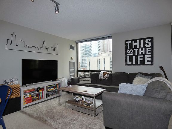 2nd image of 70 W Huron St APT 801