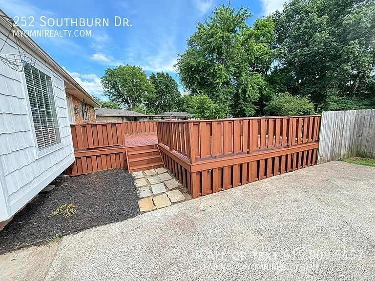 252 Southburn Dr — Photo 21