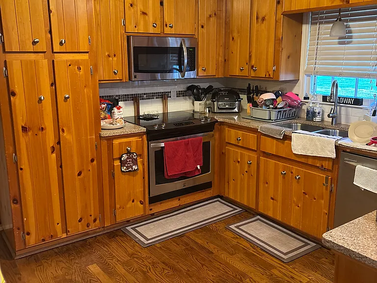 2347 Morgan Rd — Photo 4
