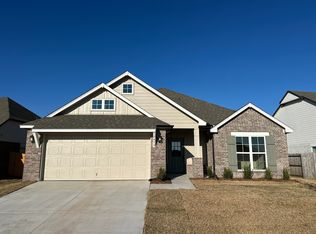 12452 S Lakewood Ave, Bixby, OK 74008