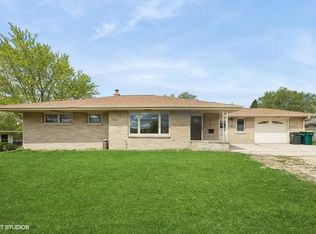 808 S 18th Ave, West Bend, WI 53095