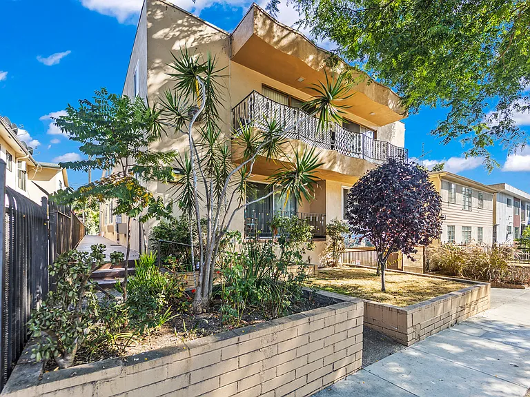 1212 N Fuller Ave #1 — Photo 4