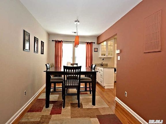 3rd image of 2915 Grand Ave