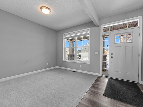 4th image of 7201 Lasalle Ave NE
