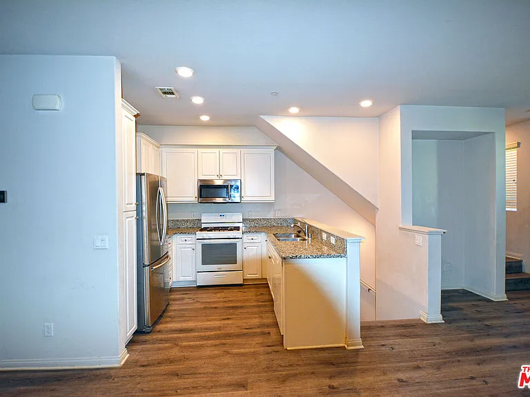 14107 W Birch Ln — Photo 10