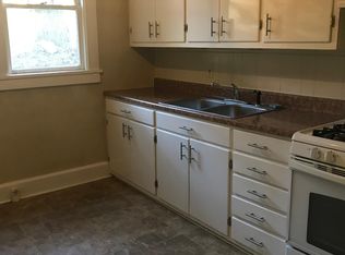 170 1/2 High St APT 1, Elkins, WV 26241