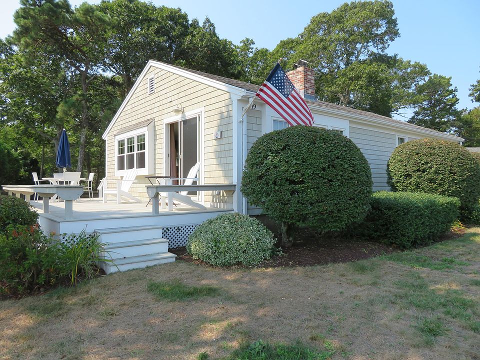 19 Pembroke Drive, Mashpee, MA 02649 Zillow