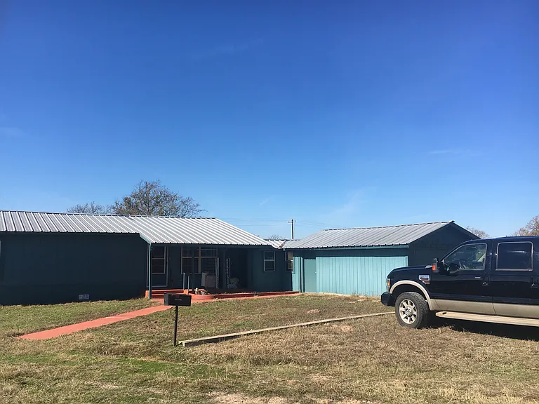 1086 County Road 347 — Photo 15