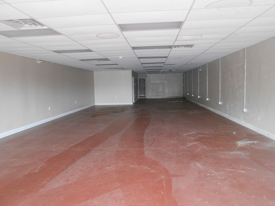 2nd image of 5813 Avenue I