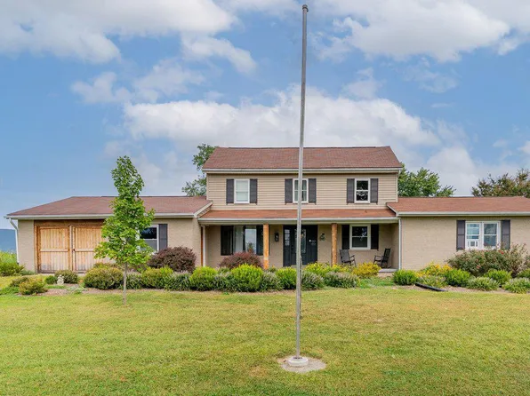 952 Yagers Rd, Luray, VA 22835