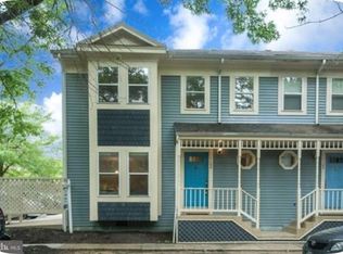 1102 N Utah St, Arlington, VA 22201