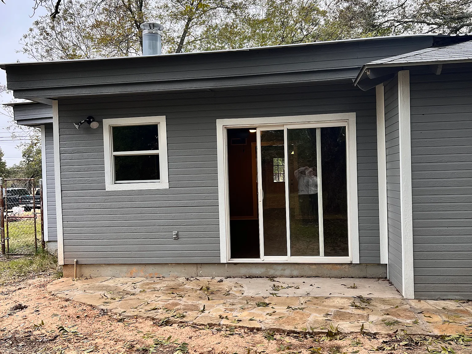 3 bed, 1546 sqft, $1,900 — Photo 2