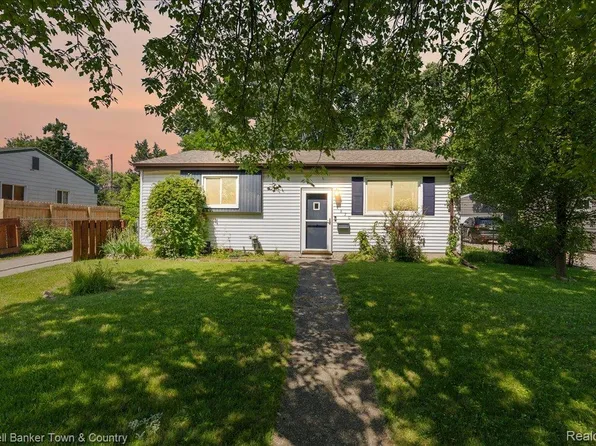 4820 Burchfield Ave, Lansing, MI 48910