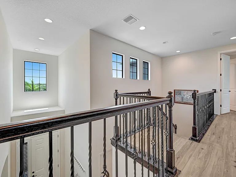 8212 Paragrass Ave — Photo 15