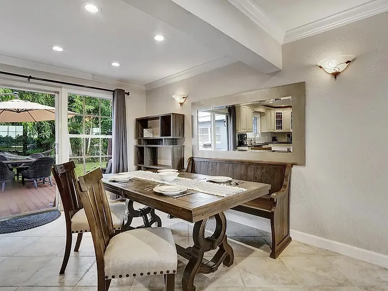 5574 Lake Osborne Dr — Photo 7