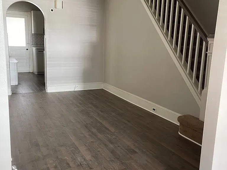 302 Edmonds Ave — Photo 5