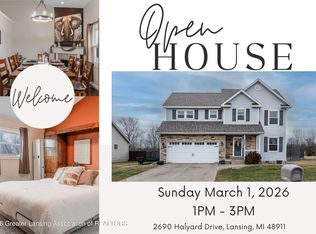 2690 Halyard Ct, Lansing, MI 48911
