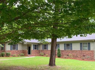 110 Greenbriar Rd, Spartanburg, SC 29302