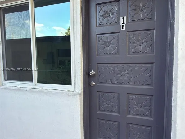 2622 NW 24th St, Miami, FL