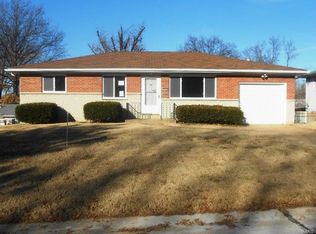 903 Vegas Dr, Saint Louis, MO