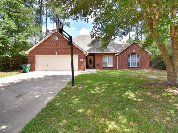 320 Pepper Tree Ln, Village Mills, TX 77663