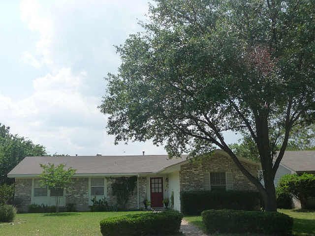 1st image of 2529 Sam Houston Dr