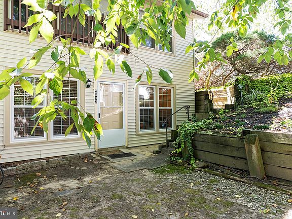 2nd image of 2832 Chablis Cir