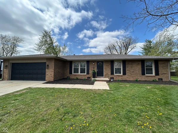 4912 Cayman Ct, Columbus, IN 47203
