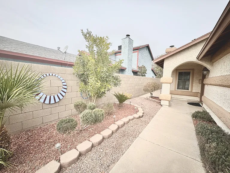 525 Tabony Ave — Photo 22