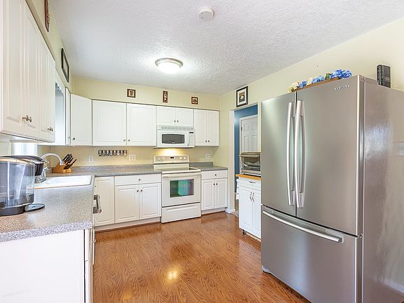 2nd image of 1222 Main Avenue Ct