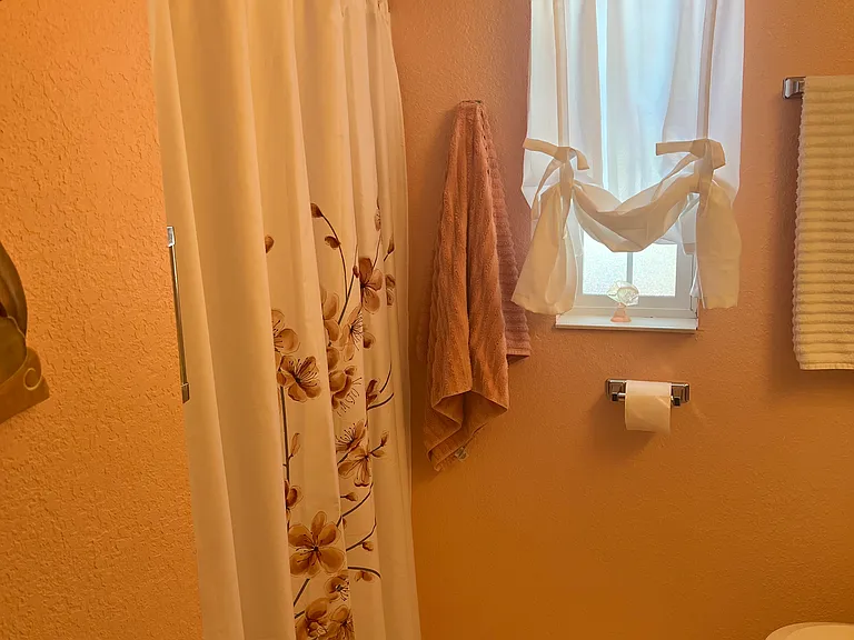 5203 SE 64th Ave — Photo 5