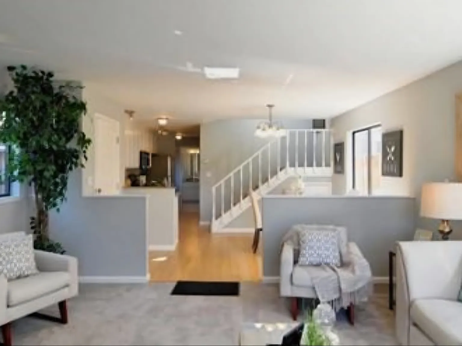 3 bed, 2.5 bath, 1445 sqft, $6,000 — Photo 4