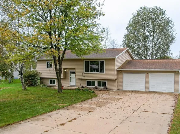 928 Pfaff Pkwy, Sparta, WI 54656