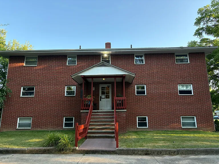 3927 Kent Rd #6 — Photo 1