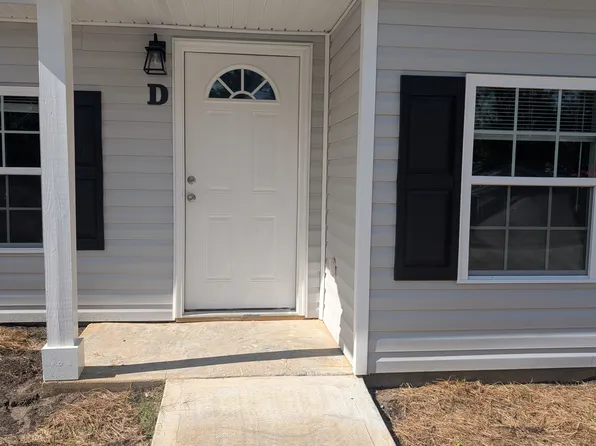 806 Bryan St E #D, Douglas, GA 31533