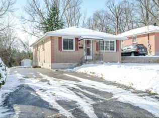 815 Fairbairn St, Peterborough, ON K9H 6B9