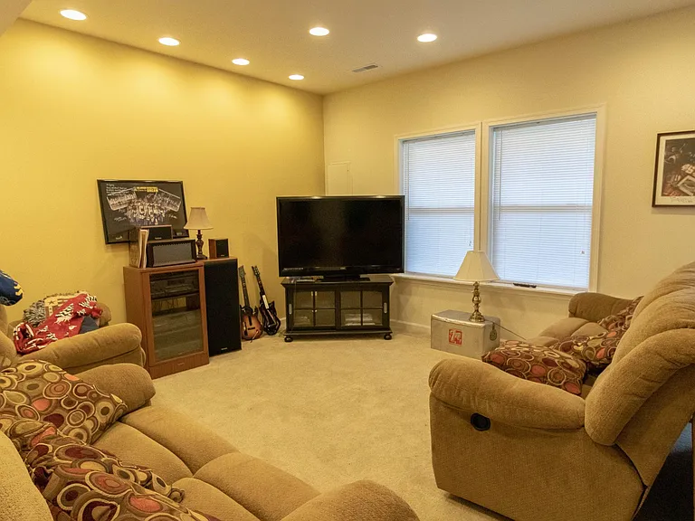 1401 Townhouse Way — Photo 15