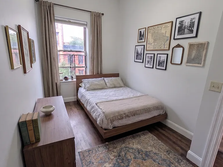 912 Park Ave #4 — Photo 7