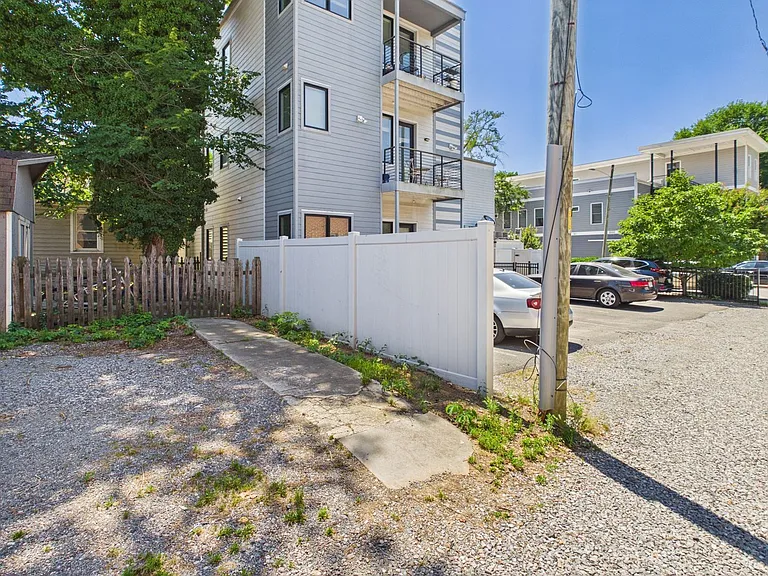 2028 W Cary St #4 — Photo 48