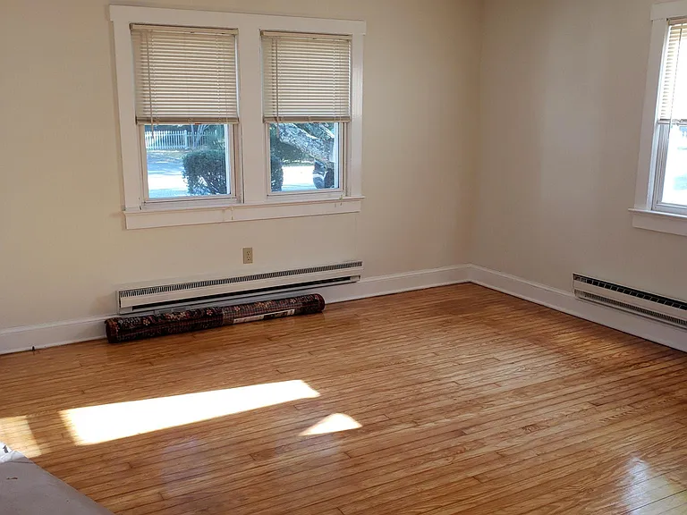 16 Fire House Dr — Photo 3